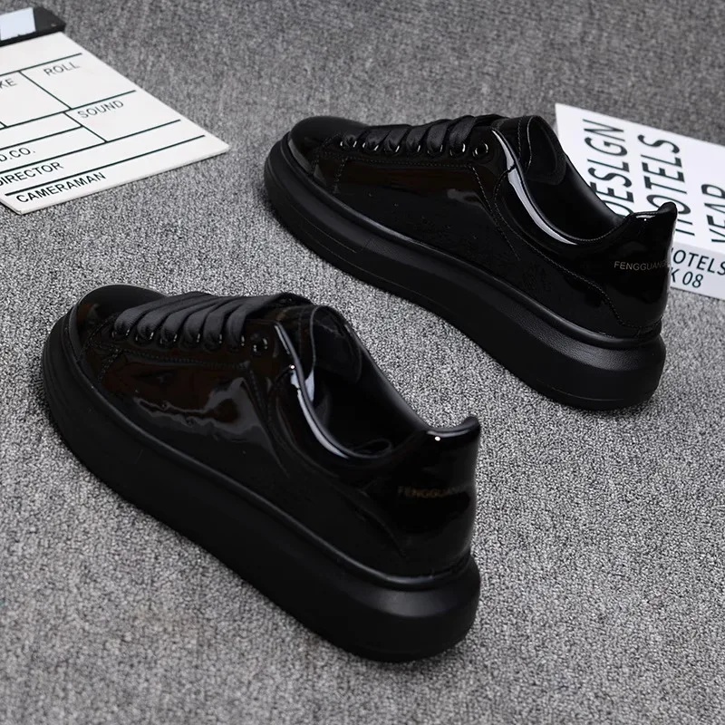 2025 Lacquered White Casual Sh - Casual Sneakers Men 评论和价格